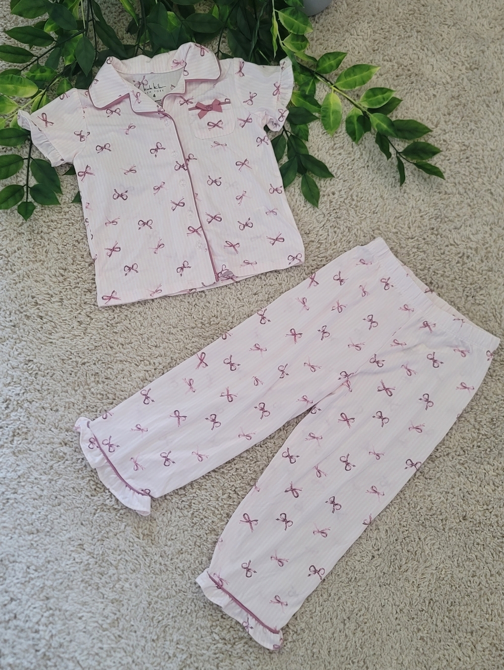 Little Girl Two Toned Pink Bow Pajamas (Size 4)